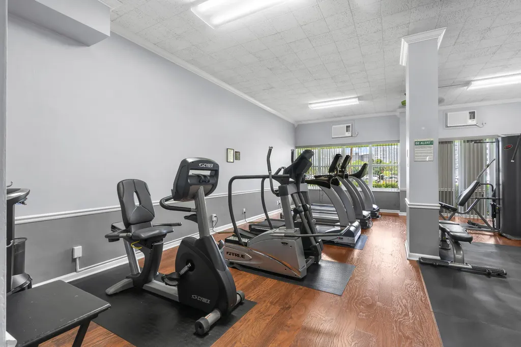 3200 NE 36th Street Fort Lauderdale FL 33308