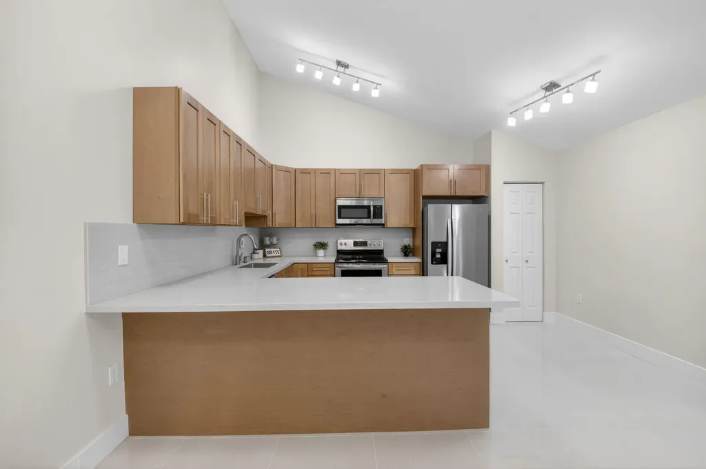 9939 Boca Gardens Trail Boca Raton FL 33496