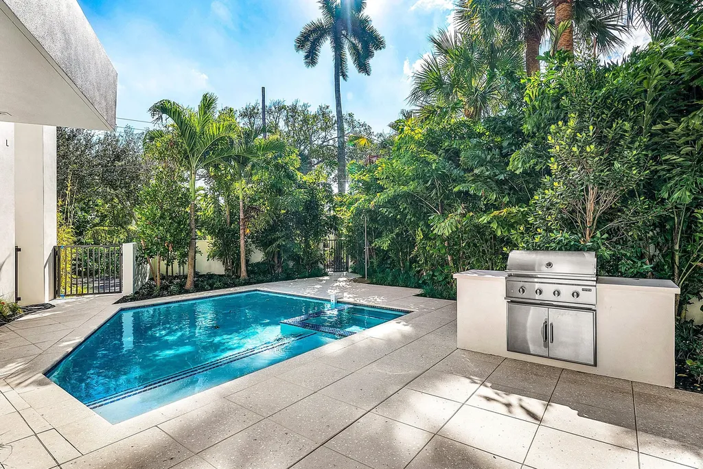 808 Andrews Avenue Delray Beach FL 33483