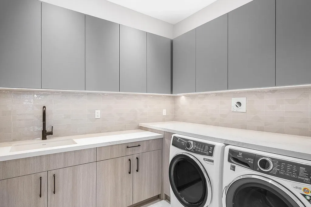 808 Andrews Avenue Delray Beach FL 33483
