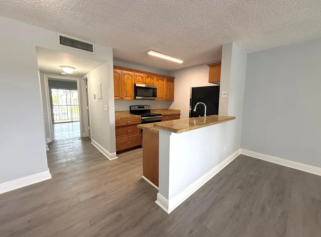 1722 W Meadows Circle W Boynton Beach FL 33436