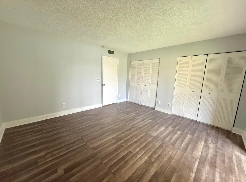 1722 W Meadows Circle W Boynton Beach FL 33436