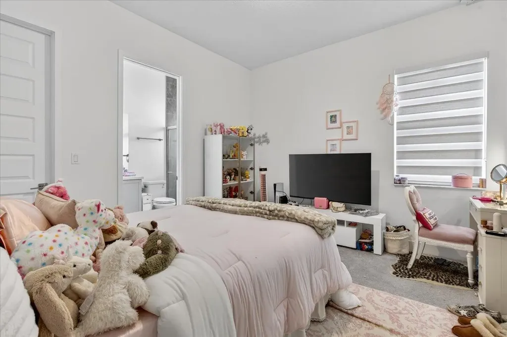 2010 Meadows Drive Davie FL 33324