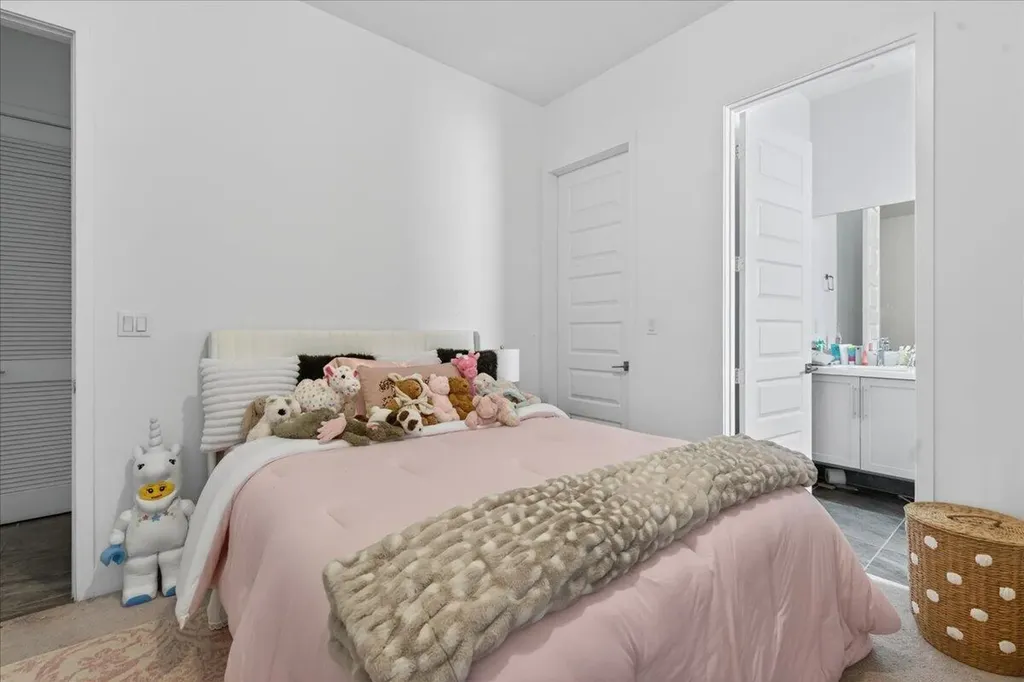 2010 Meadows Drive Davie FL 33324