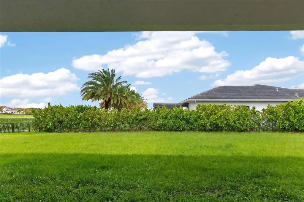 2010 Meadows Drive Davie FL 33324