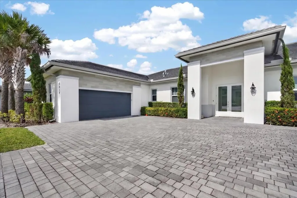 2010 Meadows Drive Davie FL 33324