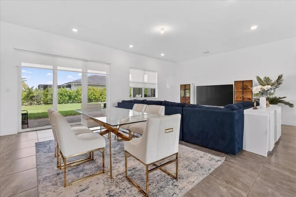 2010 Meadows Drive Davie FL 33324