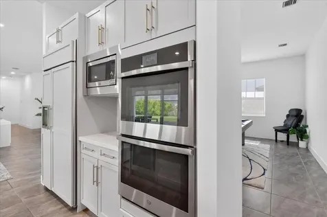 2010 Meadows Drive Davie FL 33324