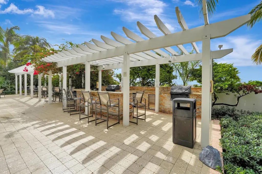 1 N Ocean Boulevard Pompano Beach FL 33062