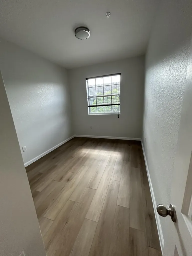 712 SW 2nd Terrace Pompano Beach FL 33060