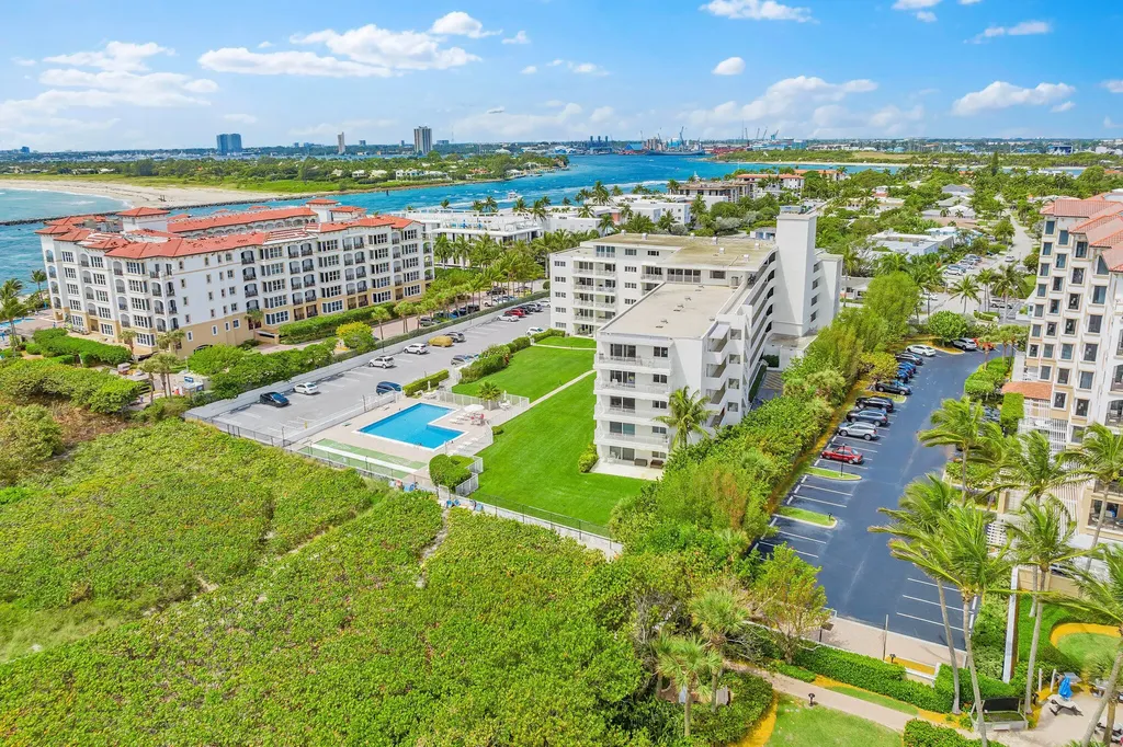 33 S Ocean Avenue Palm Beach Shores FL 33404