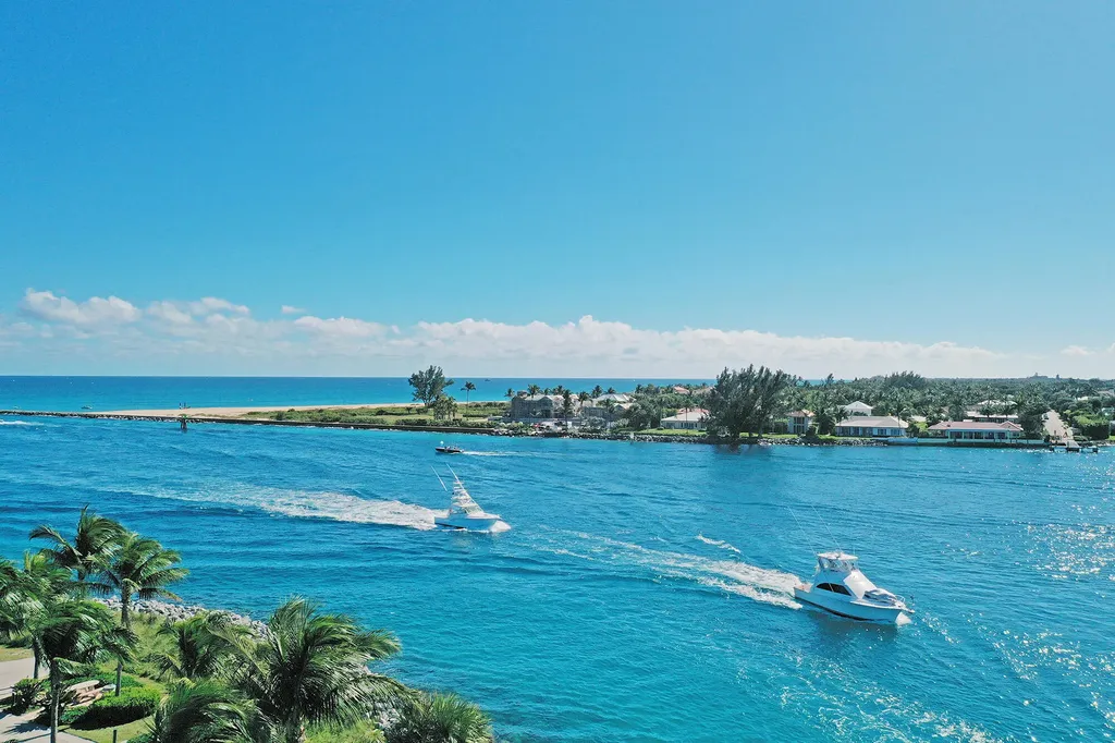 33 S Ocean Avenue Palm Beach Shores FL 33404