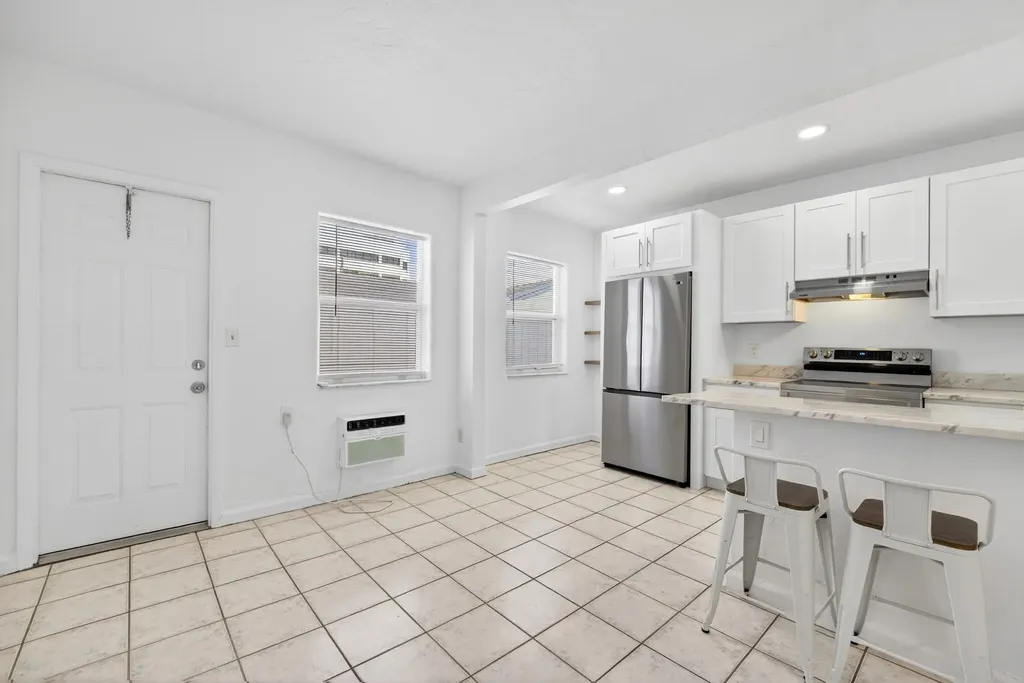 412 SE 16th Street Fort Lauderdale FL 33316