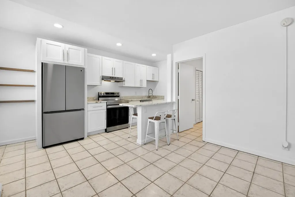 412 SE 16th Street Fort Lauderdale FL 33316