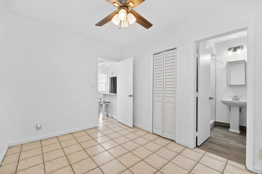 412 SE 16th Street Fort Lauderdale FL 33316