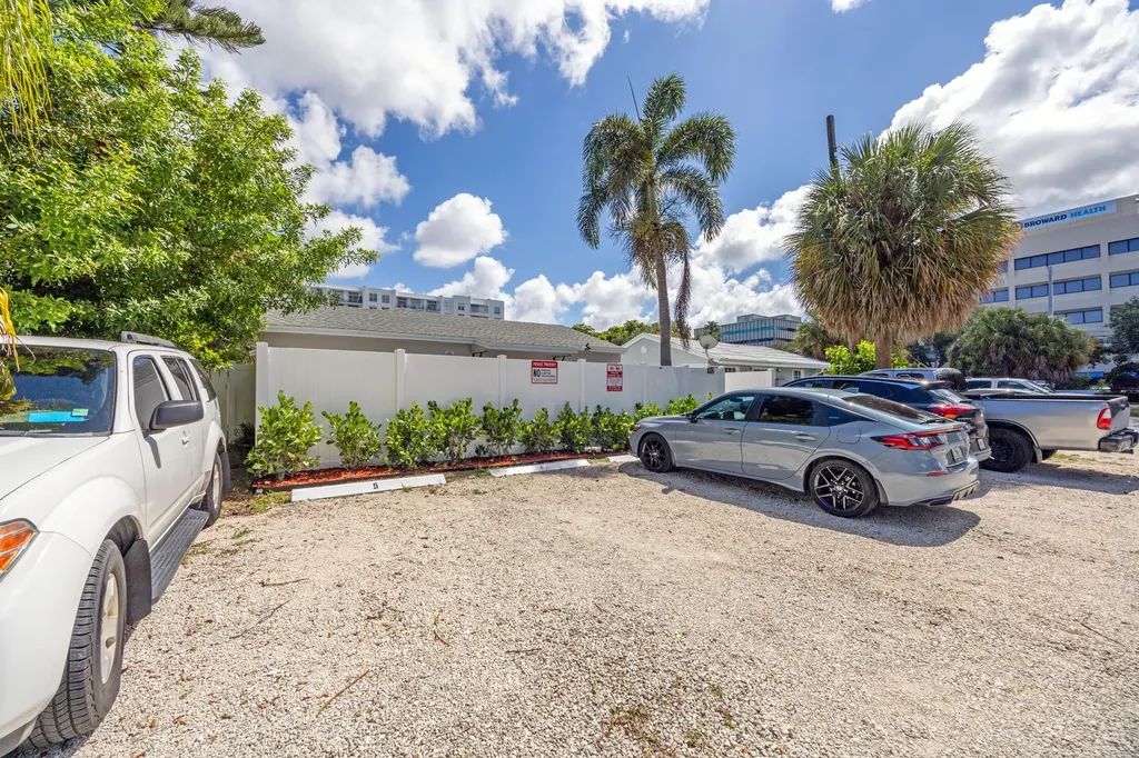 412 SE 16th Street Fort Lauderdale FL 33316