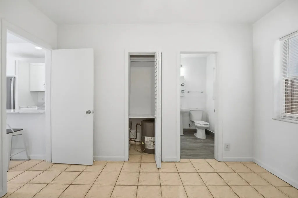 412 SE 16th Street Fort Lauderdale FL 33316