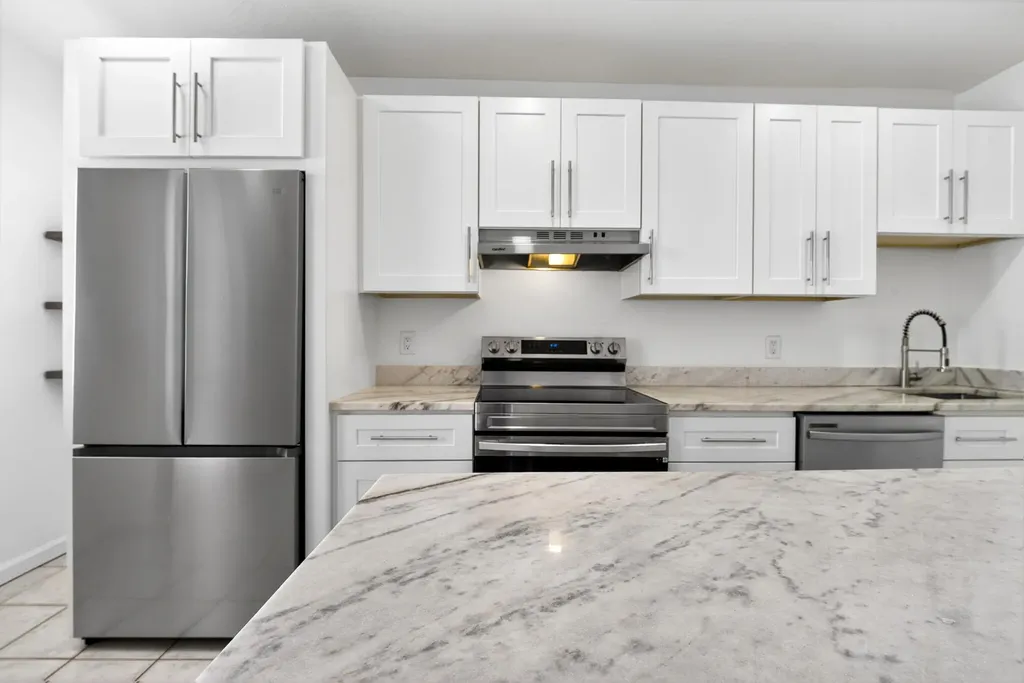 412 SE 16th Street Fort Lauderdale FL 33316