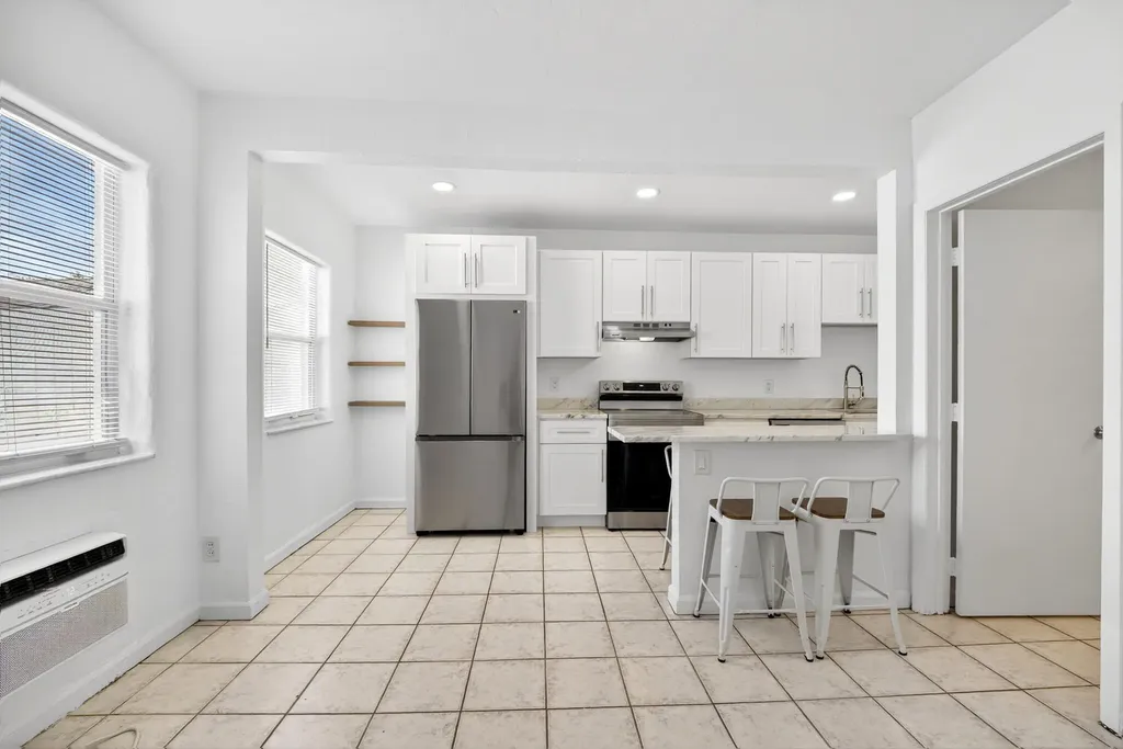 412 SE 16th Street Fort Lauderdale FL 33316