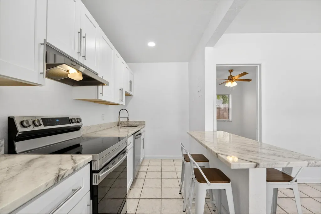 412 SE 16th Street Fort Lauderdale FL 33316