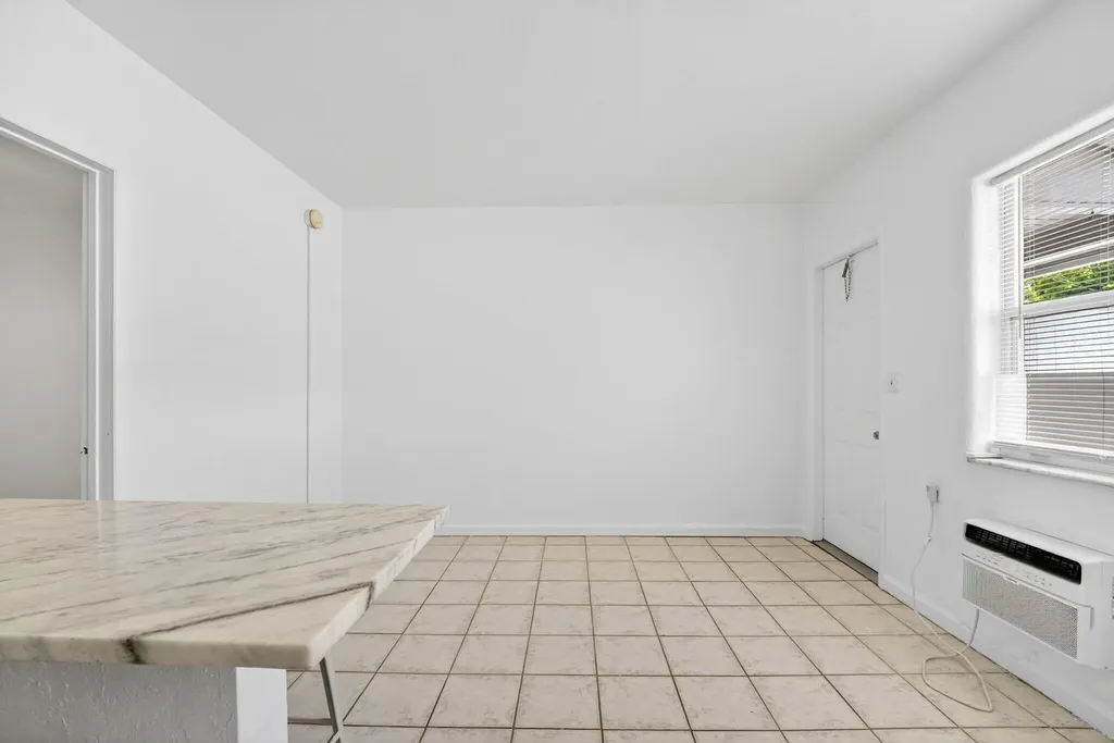 412 SE 16th Street Fort Lauderdale FL 33316