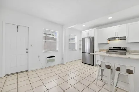 412 SE 16th Street Fort Lauderdale FL 33316