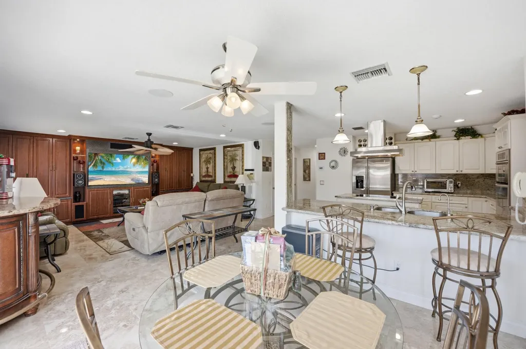 1548 SW 5th Avenue Boca Raton FL 33432