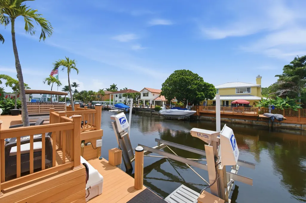 1548 SW 5th Avenue Boca Raton FL 33432