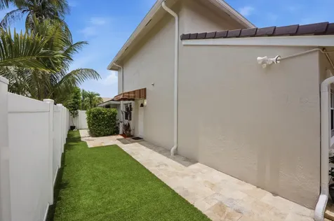 1548 SW 5th Avenue Boca Raton FL 33432