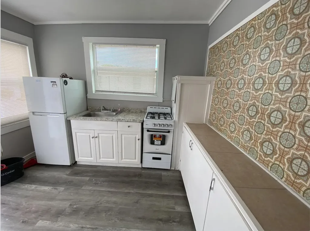 603 N Dixie Highway Lake Worth Beach FL 33460