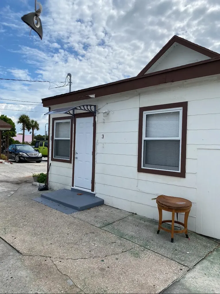 603 N Dixie Highway Lake Worth Beach FL 33460
