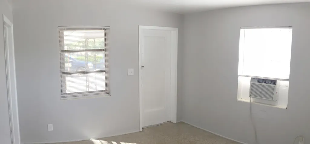 603 N Dixie Highway Lake Worth Beach FL 33460