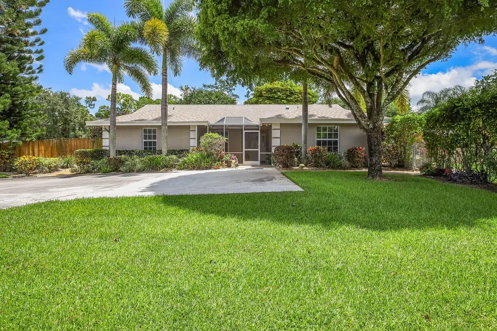 8970 Yearling Drive Lake Worth FL 33467