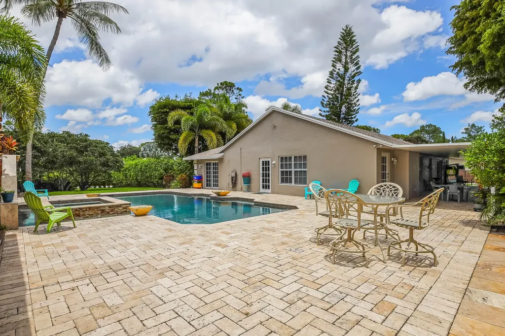 8970 Yearling Drive Lake Worth FL 33467