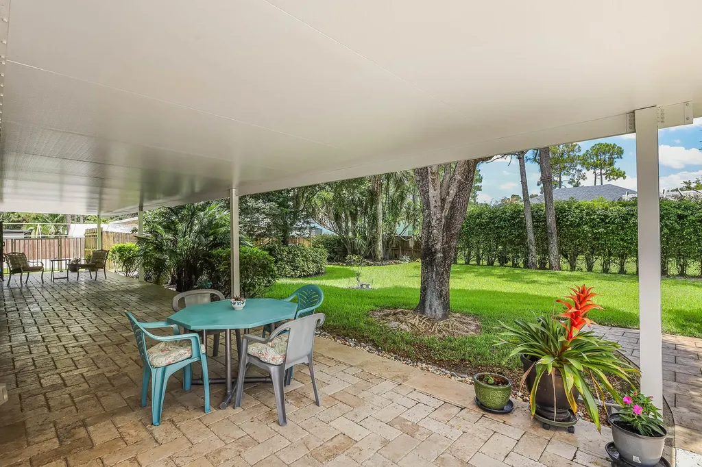 8970 Yearling Drive Lake Worth FL 33467