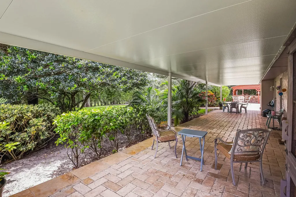 8970 Yearling Drive Lake Worth FL 33467