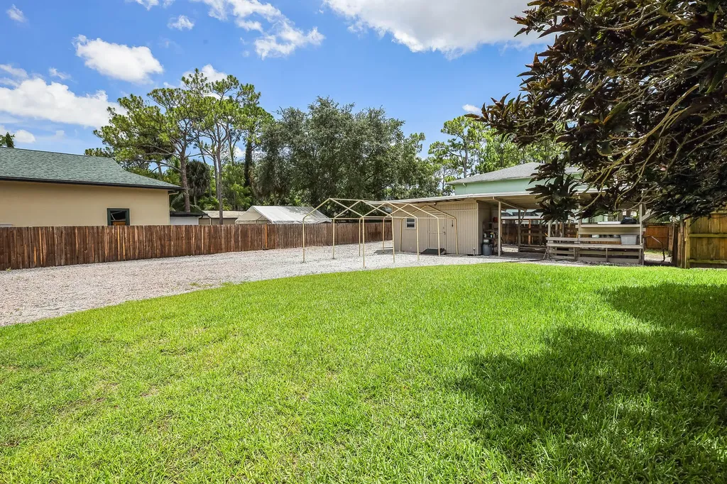 8970 Yearling Drive Lake Worth FL 33467