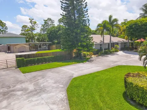 8970 Yearling Drive Lake Worth FL 33467