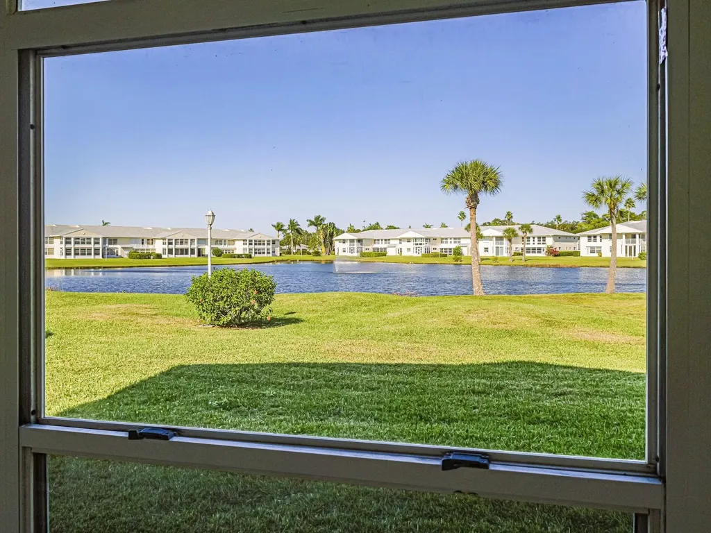464 Grove Isle Circle Vero Beach FL 32962