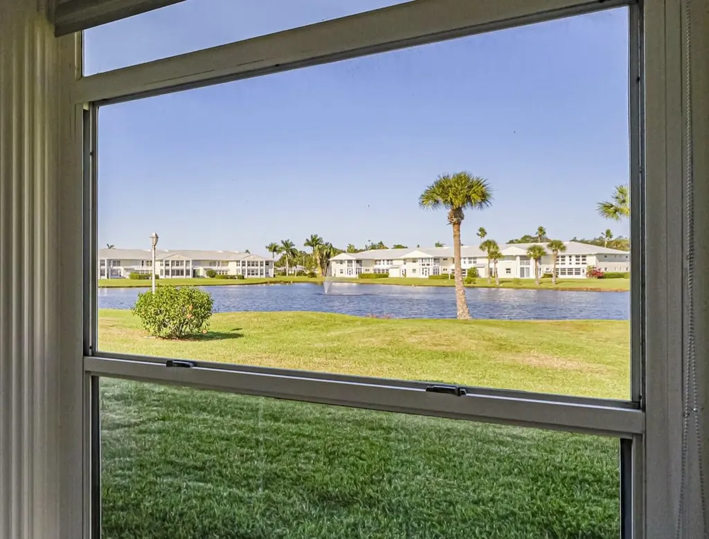 464 Grove Isle Circle Vero Beach FL 32962