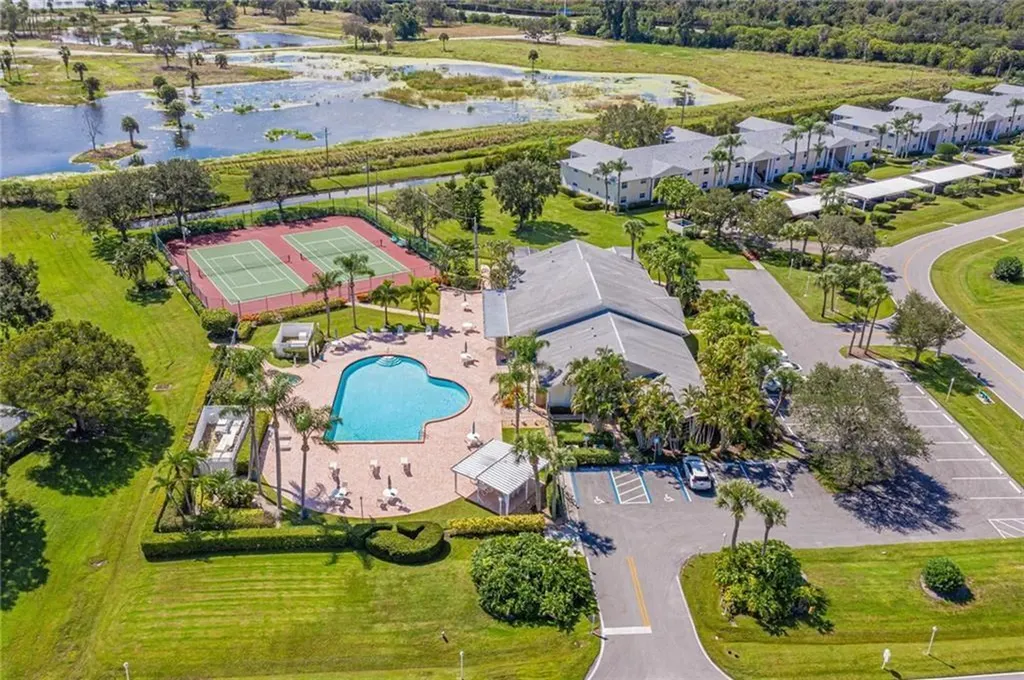 464 Grove Isle Circle Vero Beach FL 32962