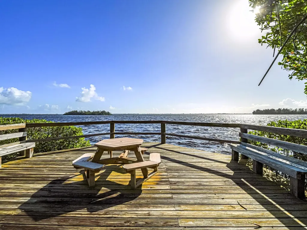 464 Grove Isle Circle Vero Beach FL 32962