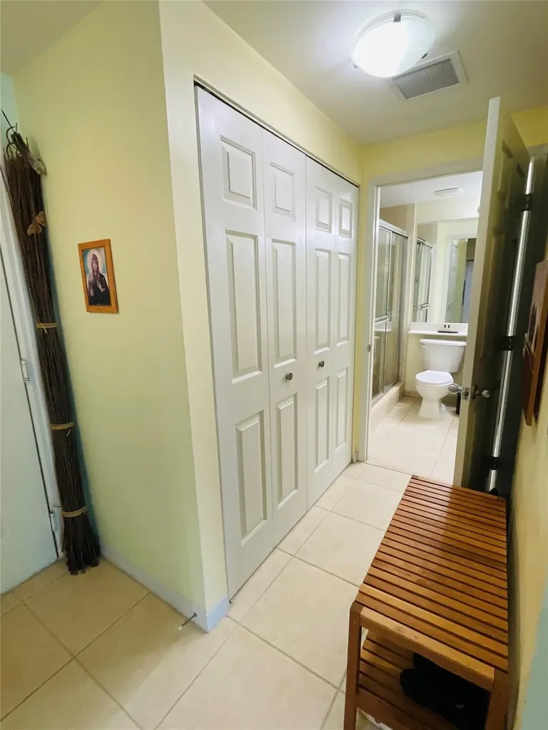 2401 NE 65th Street Fort Lauderdale FL 33308