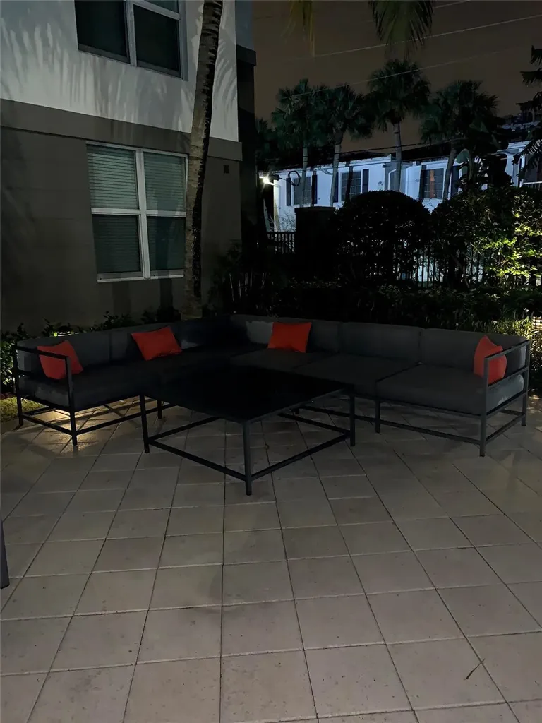 2401 NE 65th Street Fort Lauderdale FL 33308