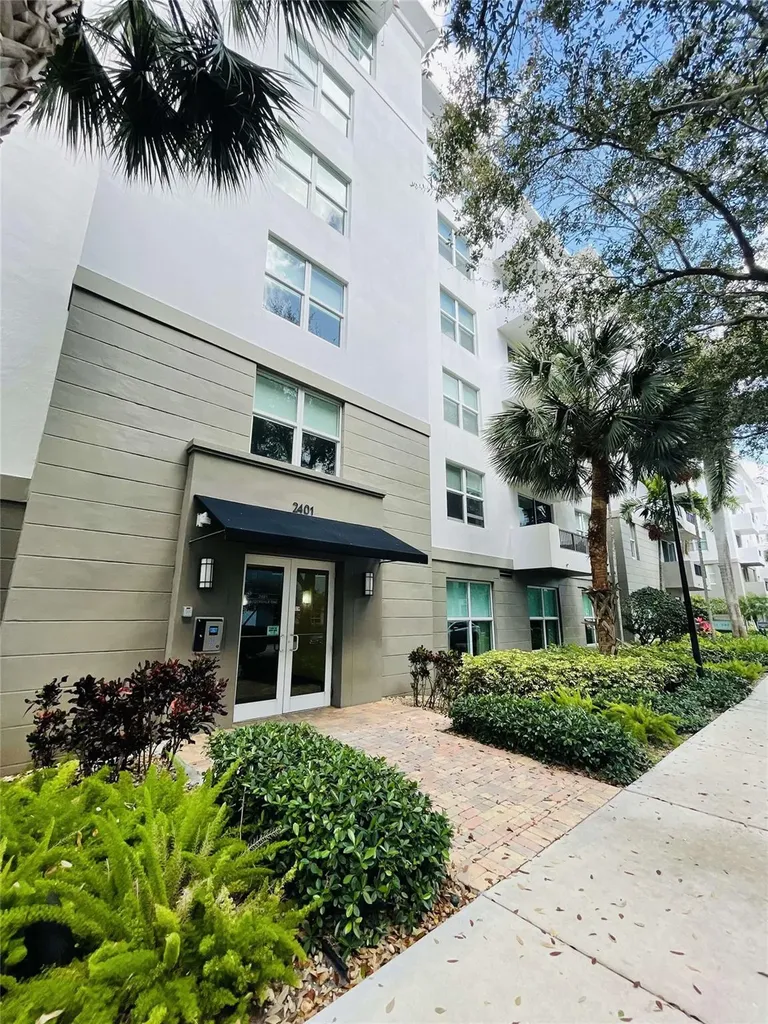 2401 NE 65th Street Fort Lauderdale FL 33308