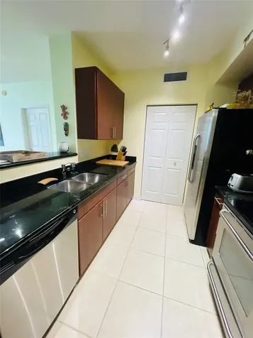 2401 NE 65th Street Fort Lauderdale FL 33308