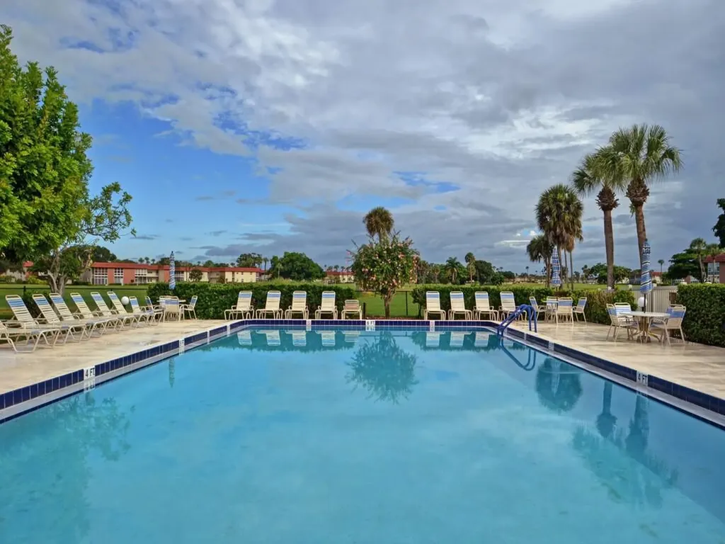 105 Spring Lake Court Vero Beach FL 32962