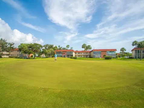 105 Spring Lake Court Vero Beach FL 32962