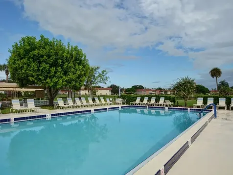 105 Spring Lake Court Vero Beach FL 32962