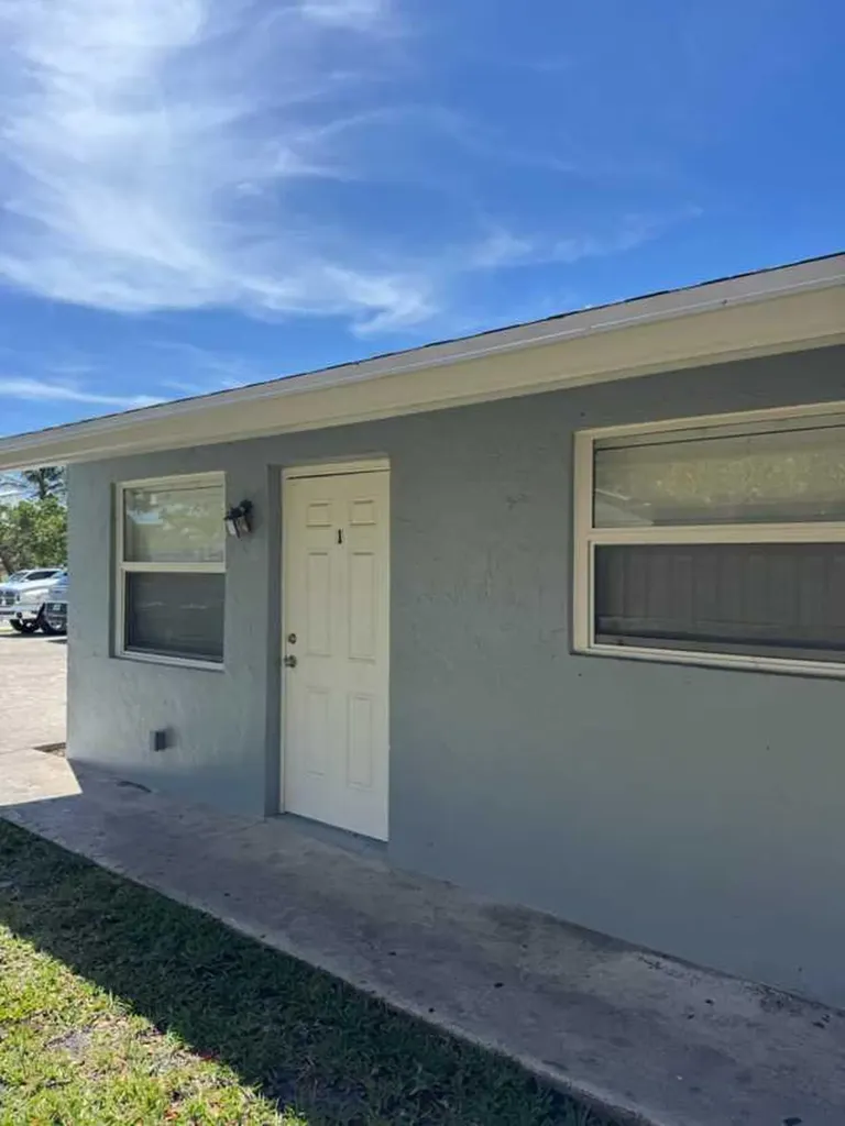 517 S F Street Lake Worth FL 33460